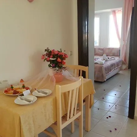 Otel Leda 3*